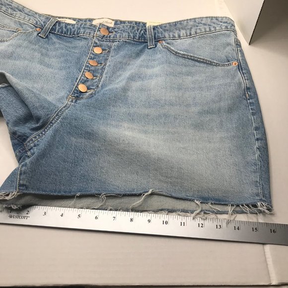 Universal Thread Women's Size 22W Vintage Midi Short Cut Off Blue Denim New - Picture 9 of 14